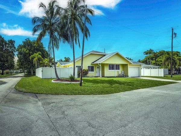 4361 NE 13TH TERRACE, OAKLAND PARK, FL 33334