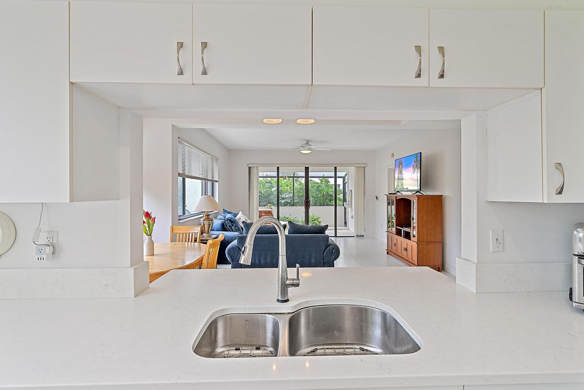 811 Oak Harbour Drive, Juno Beach, FL 33408 Photo