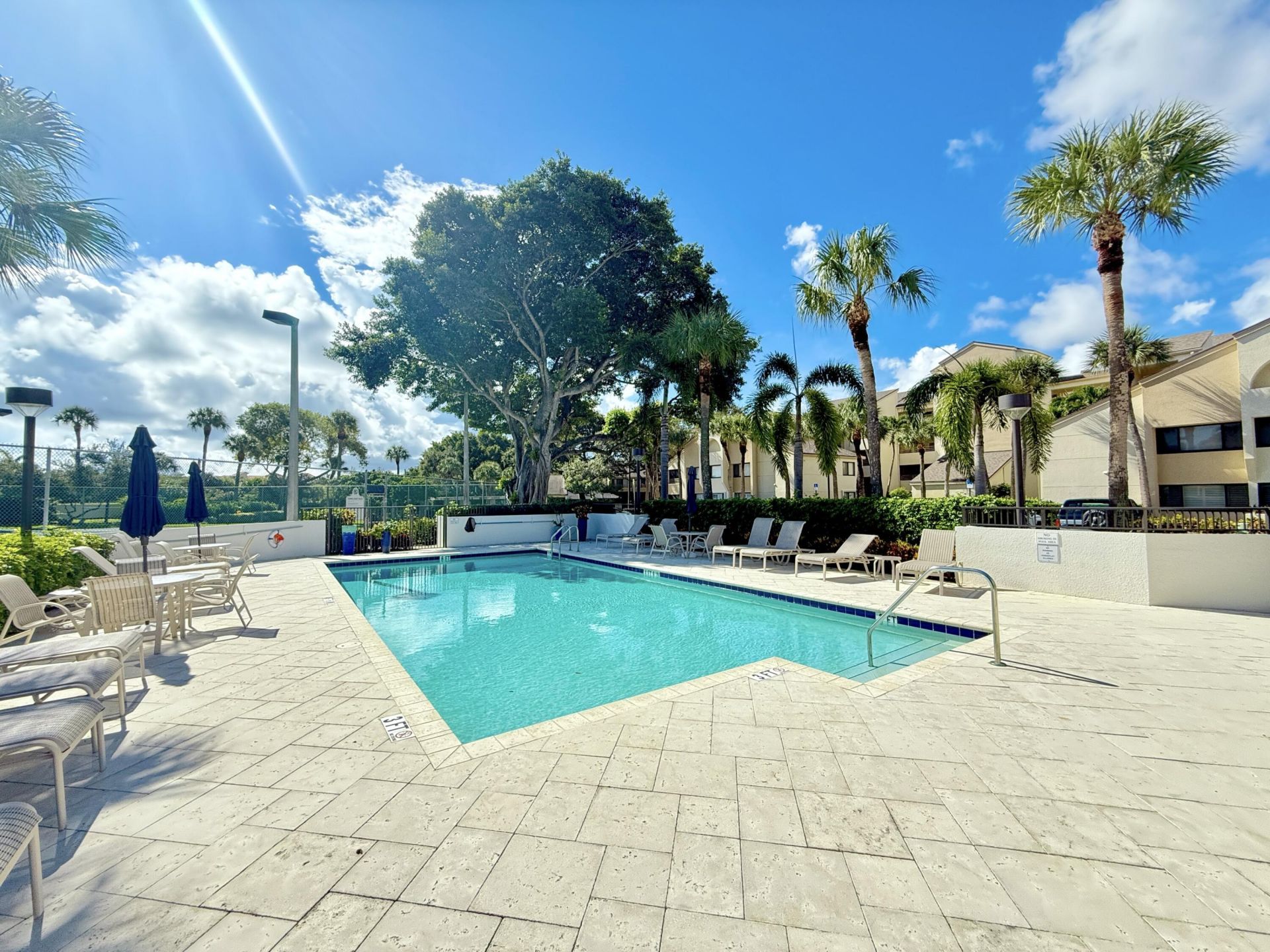 811 Oak Harbour Drive, Juno Beach, FL 33408 Photo