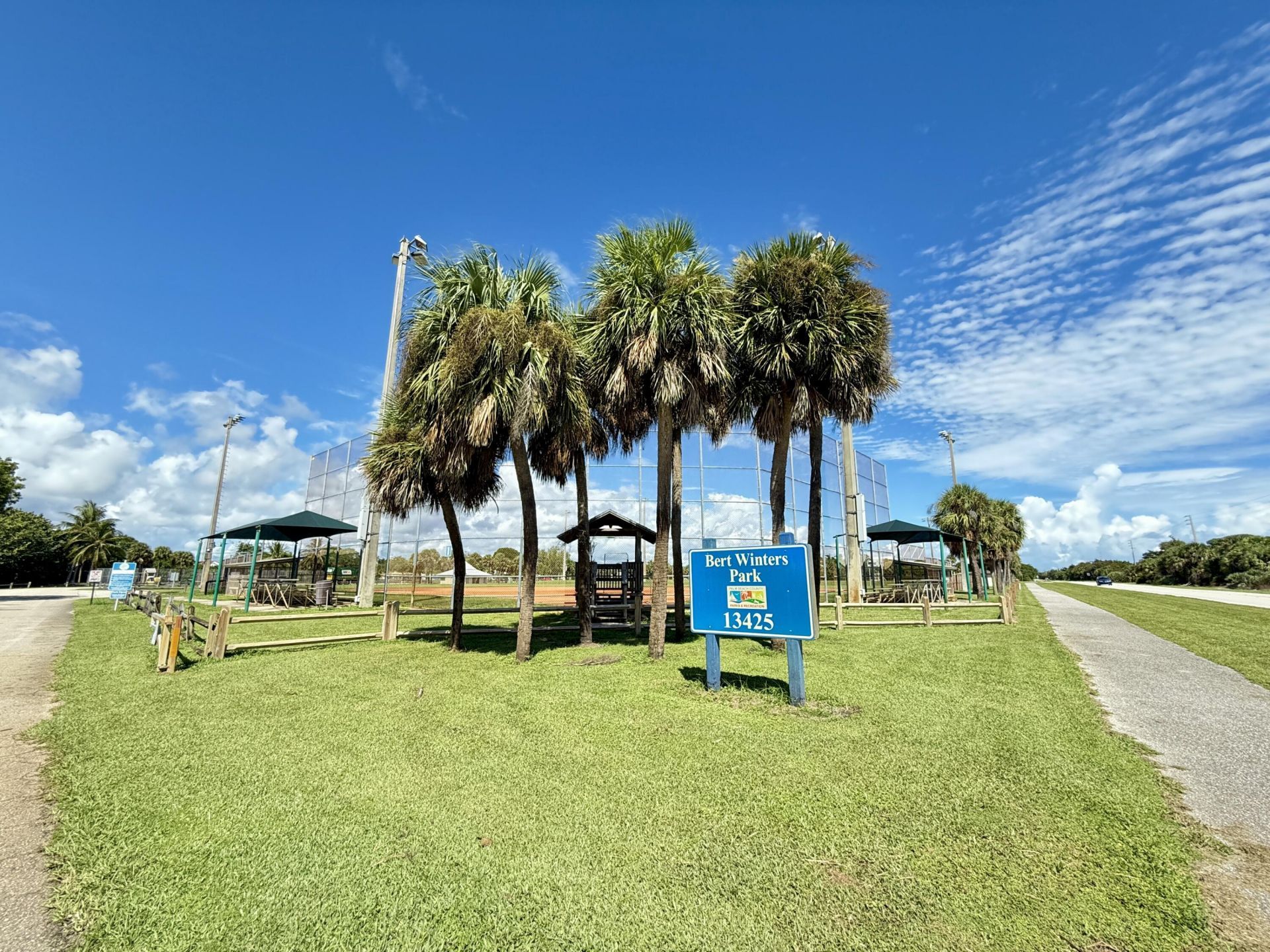 811 Oak Harbour Drive, Juno Beach, FL 33408 Photo