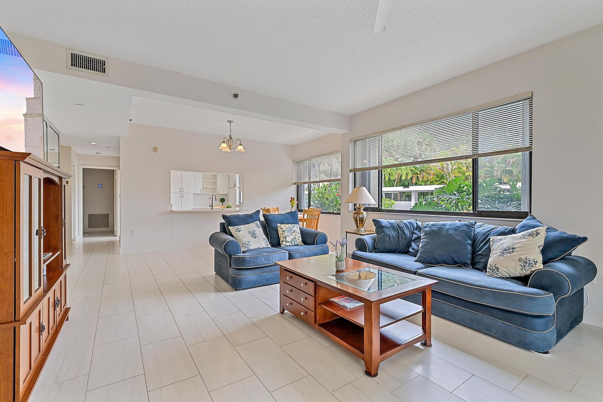 811 Oak Harbour Drive, Juno Beach, FL 33408 Photo