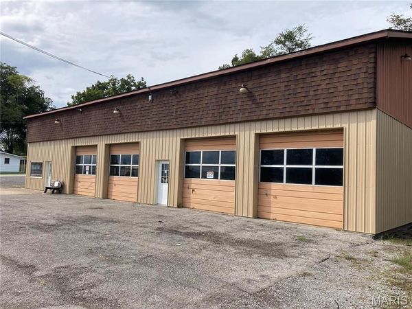 1906 Main Street, Scott City, MO 63780