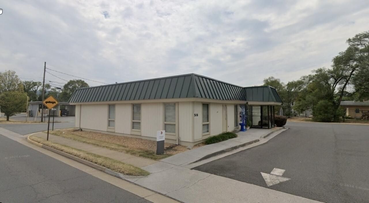 508 N. Commerce Avenue, Front Royal, VA 22630 Main Photo