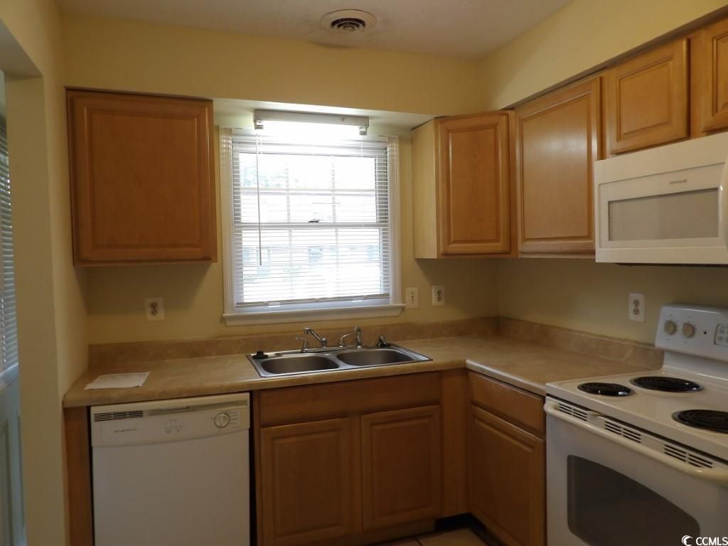 1025 Carolina Pines Photo 4