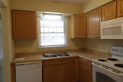 1025 Carolina Pines photo 4