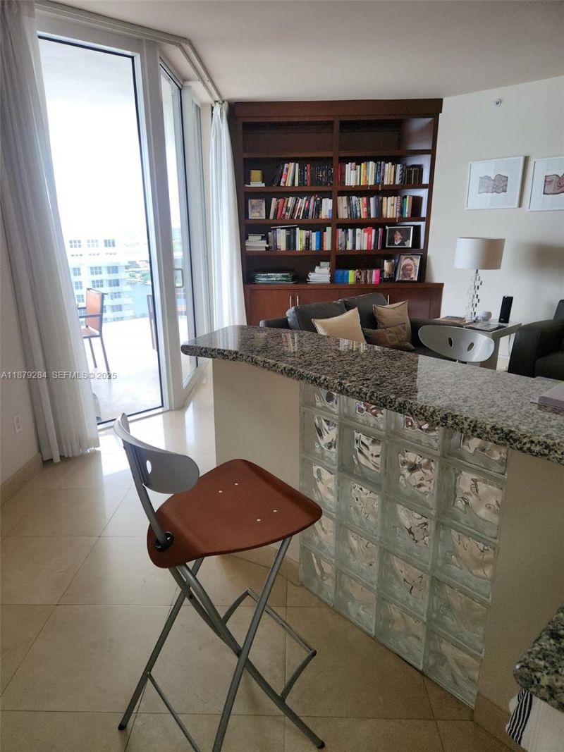 4779 Collins Ave, Unit 1804 STRG, Miami Beach, FL 33140 Photo