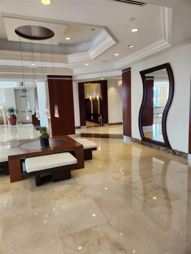 4779 Collins Ave, Unit 1804 STRG, Miami Beach, FL 33140 Photo