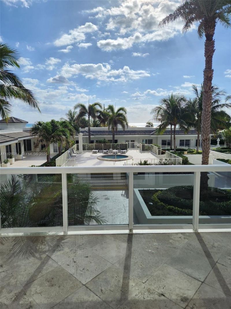 4779 Collins Ave, Unit 1804 STRG, Miami Beach, FL 33140 Photo