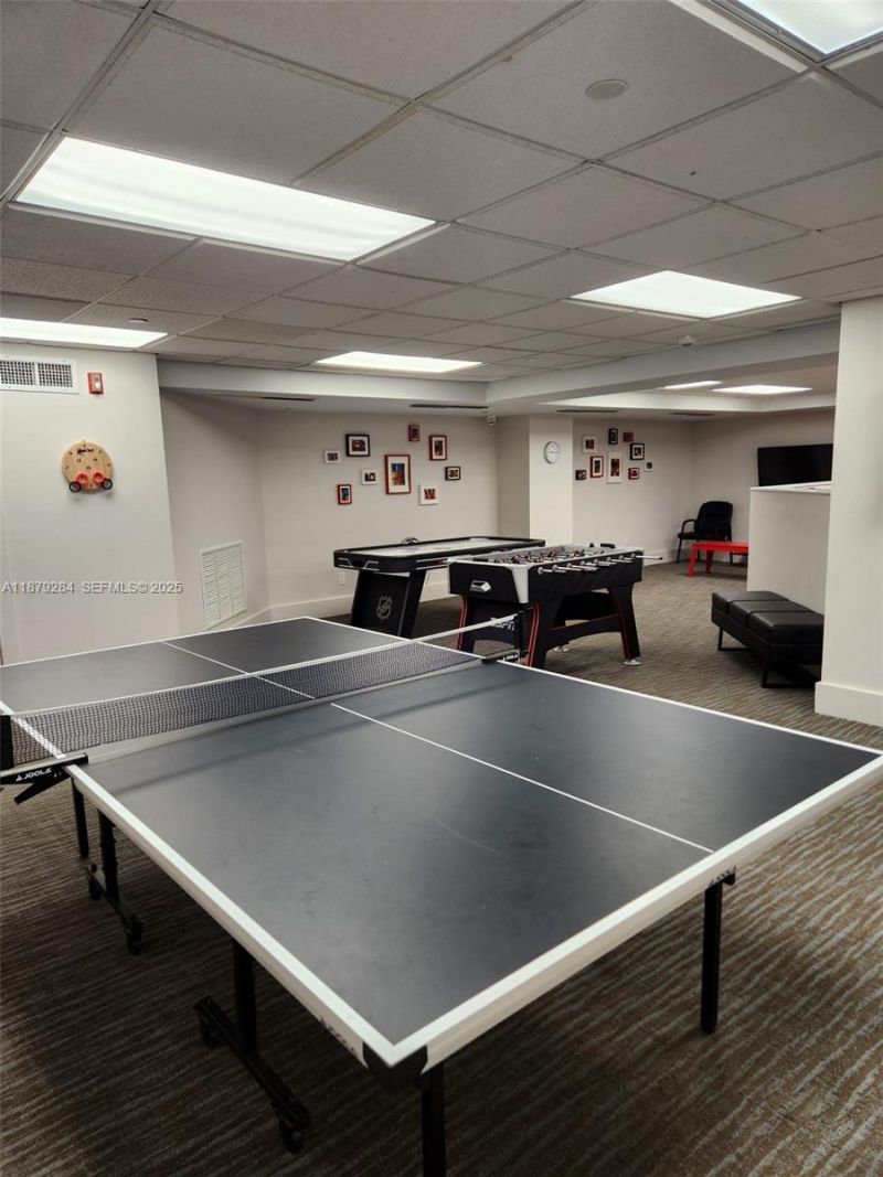 4779 Collins Ave, Unit 1804 STRG, Miami Beach, FL 33140 Photo