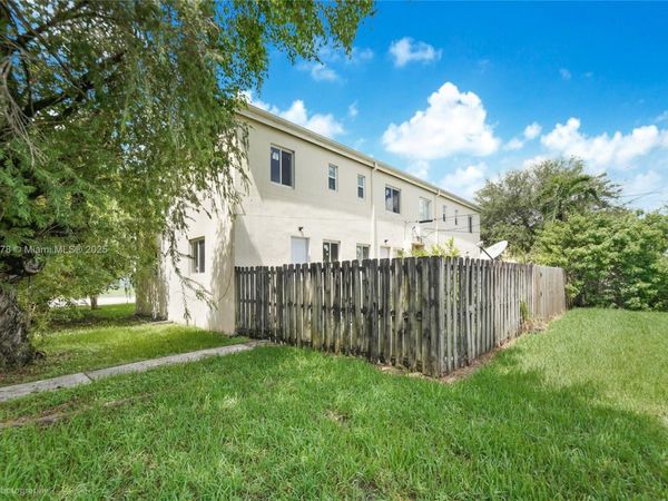 8301 NW 5th Ave, Unit 8301, Miami, FL 33150