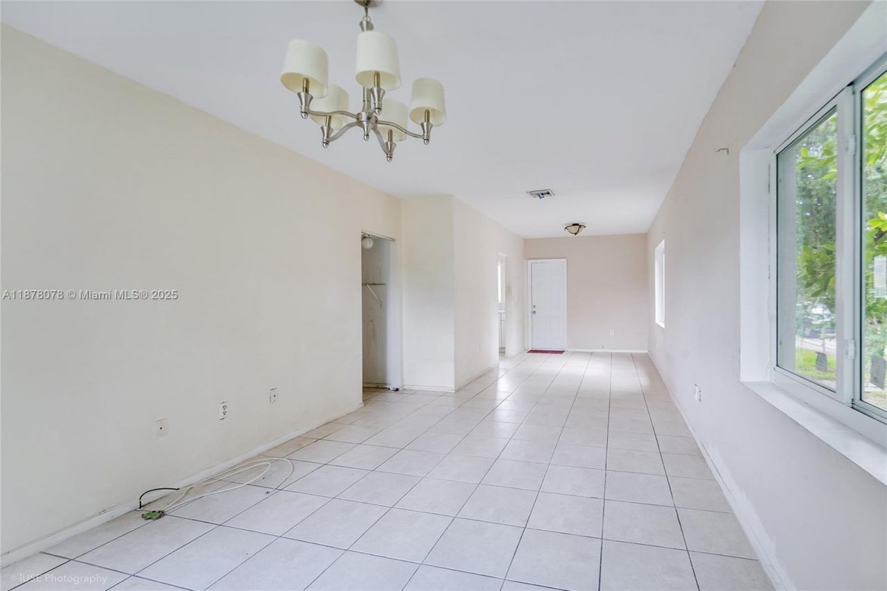 8301 NW 5th Ave, Unit 8301, Miami, FL 33150 Photo