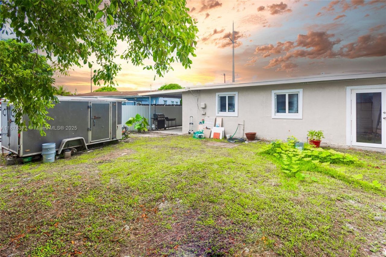 3340 NW 179th St, Miami Gardens, FL 33056 Photo