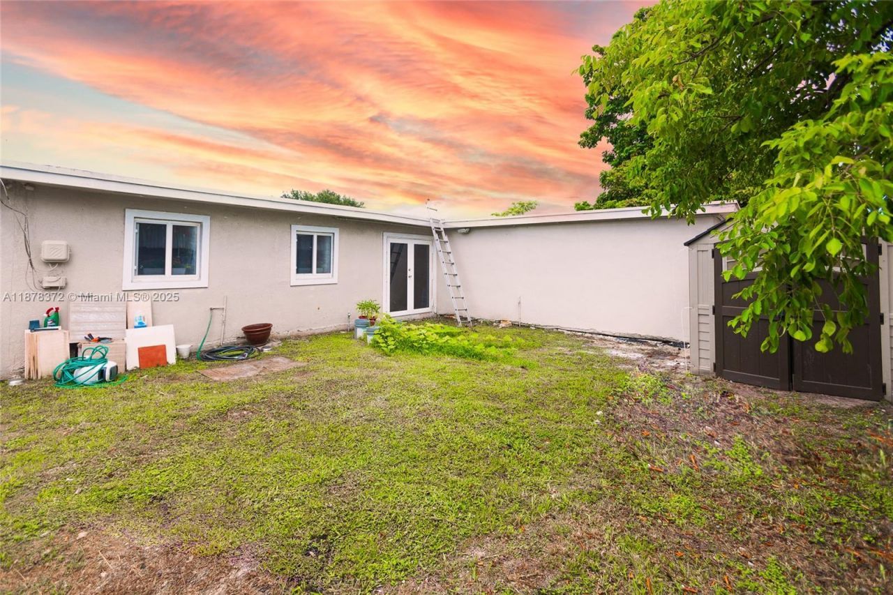 3340 NW 179th St, Miami Gardens, FL 33056 Photo