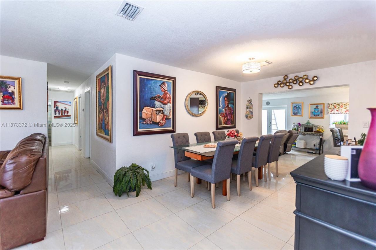 3340 NW 179th St, Miami Gardens, FL 33056 Photo