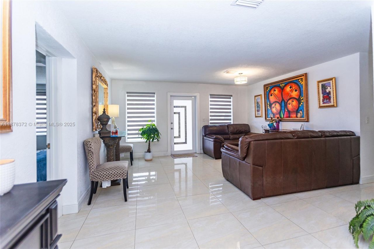 3340 NW 179th St, Miami Gardens, FL 33056 Photo