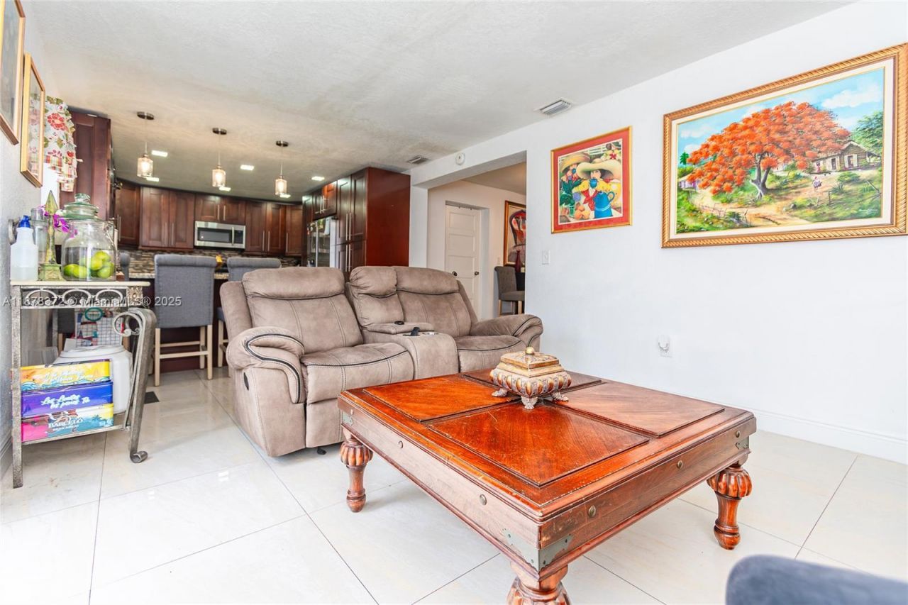 3340 NW 179th St, Miami Gardens, FL 33056 Photo