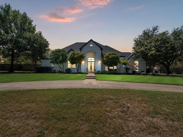 205 Carriage Hill Lane, Heath, TX 75032