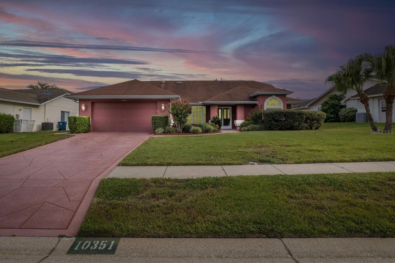 10351 Flag Road, Spring Hill, FL 34608 Main Photo