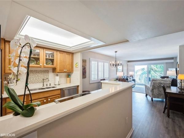 1300 Gulf Shore BLVD N, Unit 505, NAPLES, FL 34102