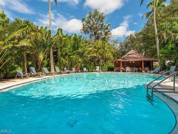 1300 Gulf Shore BLVD N, Unit 505, NAPLES, FL 34102