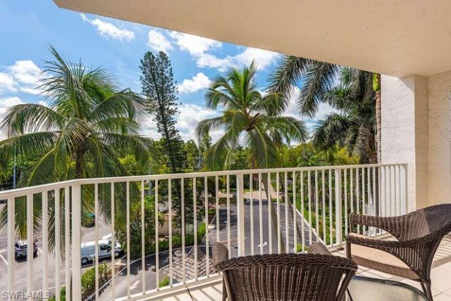 1300 Gulf Shore Blvd N, Unit 505, Naples, FL 34102 Photo