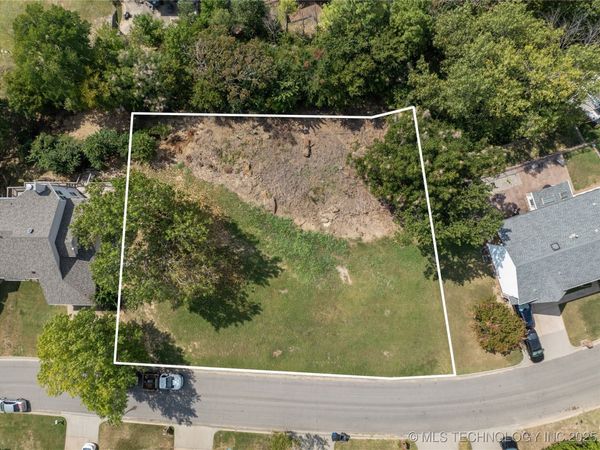 7738 S Canton Avenue, Tulsa, OK 74136