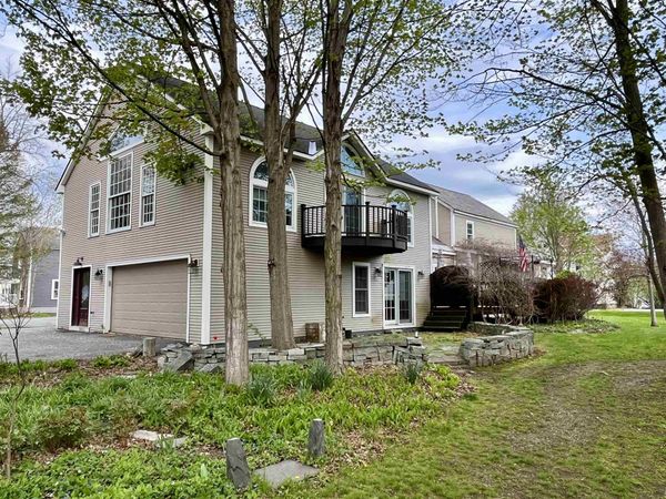 321 Bentley Avenue, Poultney, VT 05764