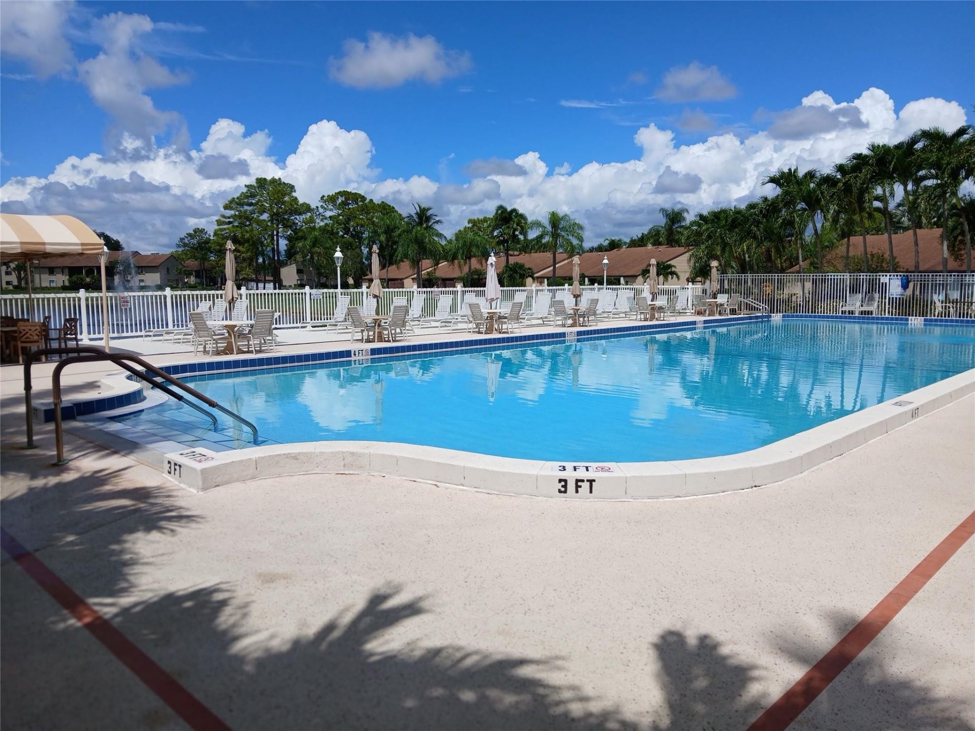 627 Sea Pine Way, Unit B1, Greenacres, FL 33415 Photo