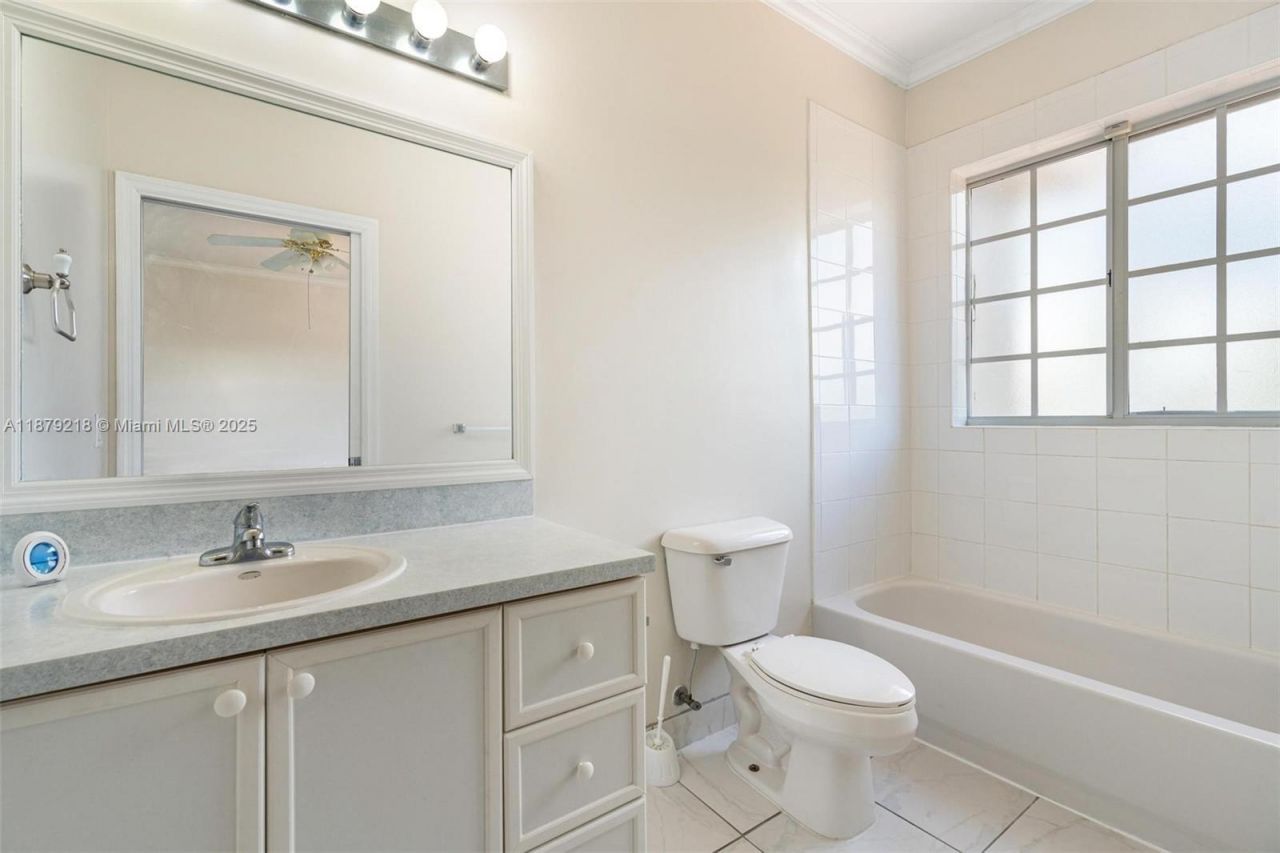 9135 SW 203rd Ter, Cutler Bay, FL 33189 Photo