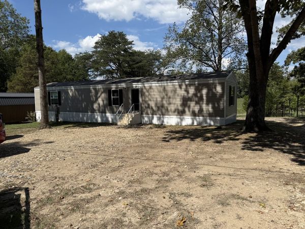 68 Jenkins Village, Red Boiling Springs, TN 37150