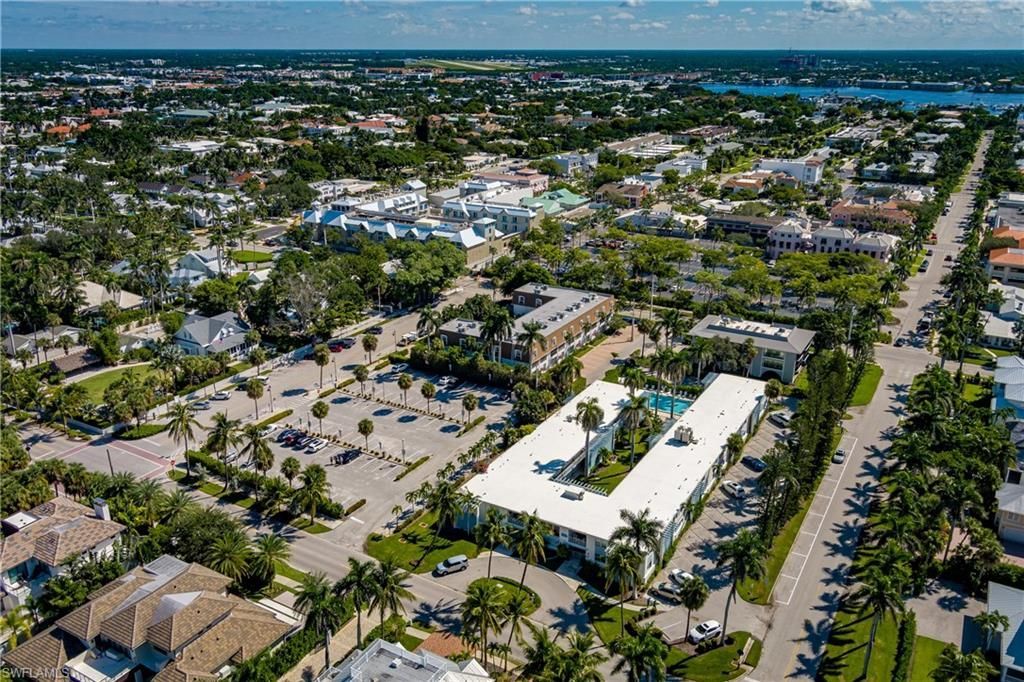 1295 Gulf Shore Blvd S, Unit 128, Naples, FL 34102 Photo