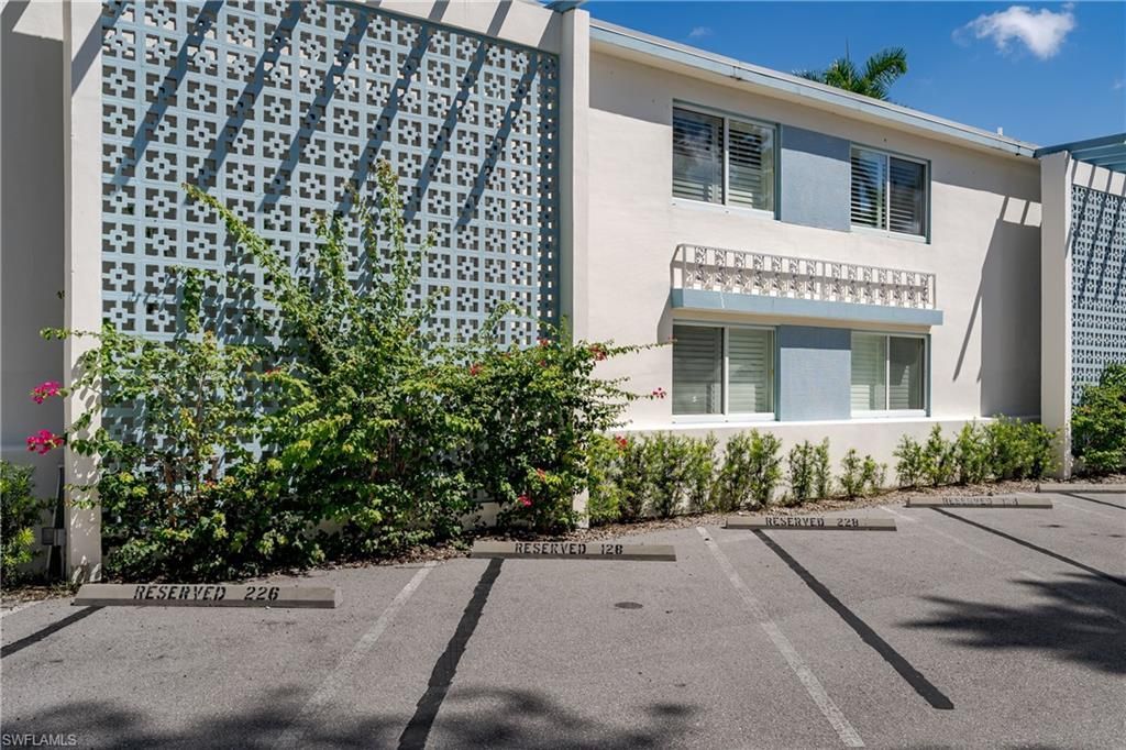 1295 Gulf Shore Blvd S, Unit 128, Naples, FL 34102 Photo