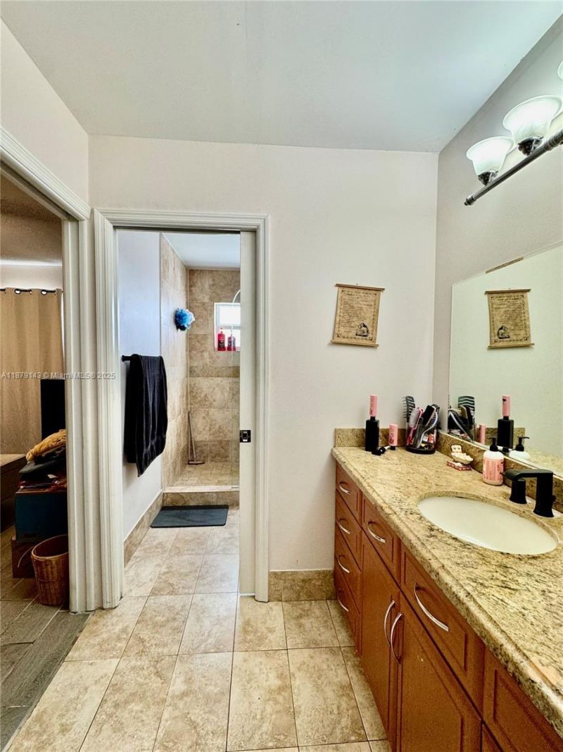 1635 NW 15th Ter, Homestead, FL 33030 Photo