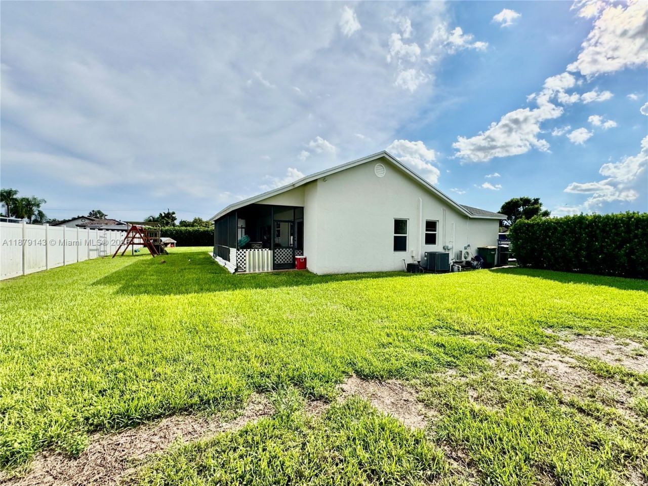 1635 NW 15th Ter, Homestead, FL 33030 Photo