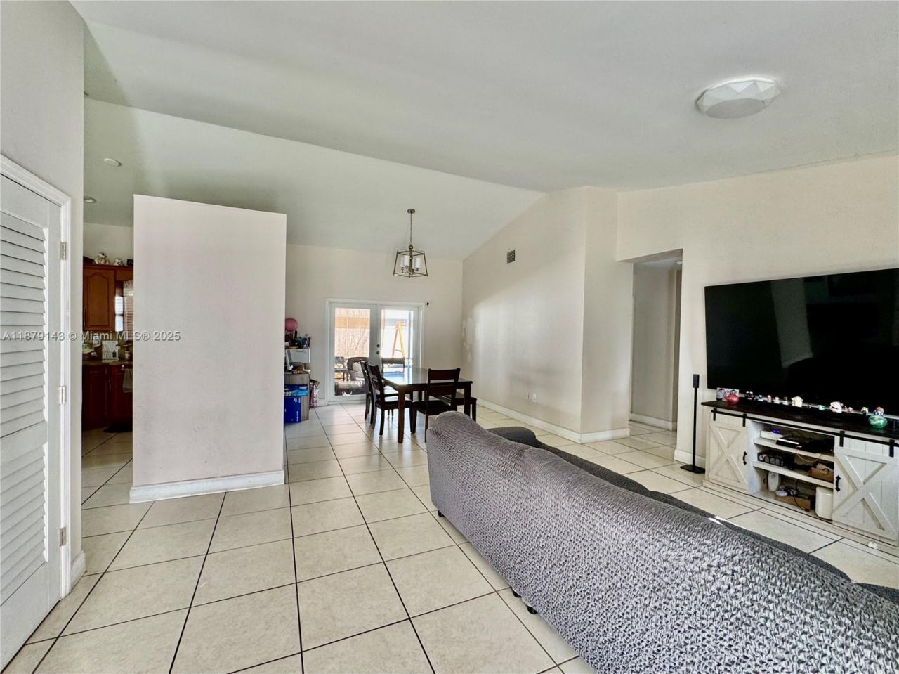 1635 NW 15th Ter, Homestead, FL 33030 Photo