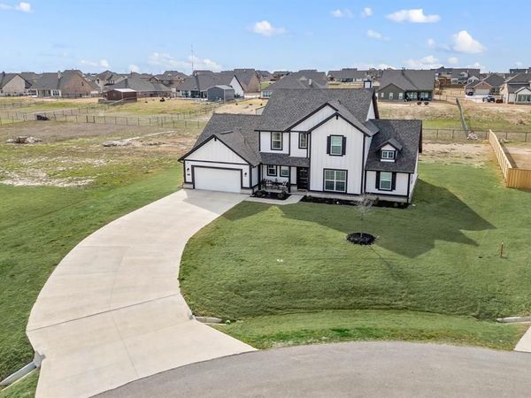 127 Clearwater Court, Rhome, TX 76078