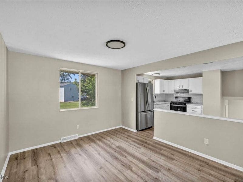 501 Button Road, Bedford, OH 44146 Photo 13