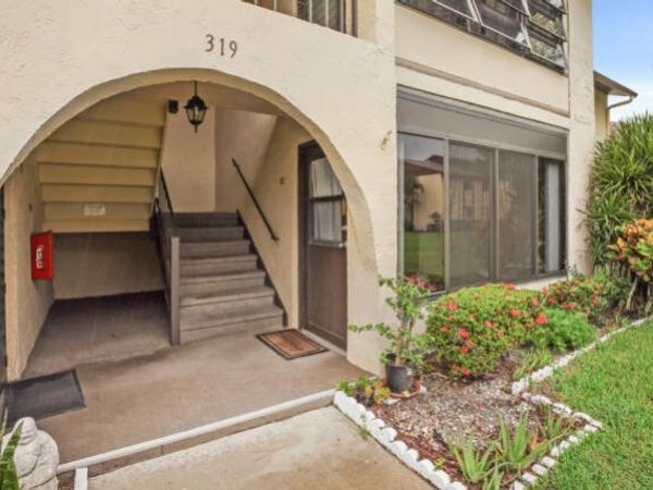 319 Pine Ridge Circle, Unit B1, Greenacres, FL 33463