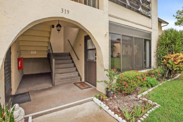 319 Pine Ridge Circle, Unit B1, Greenacres, FL 33463 Photo