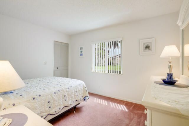 319 Pine Ridge Circle, Unit B1, Greenacres, FL 33463 Photo