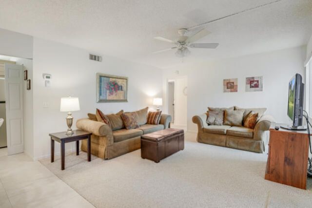 319 Pine Ridge Circle, Unit B1, Greenacres, FL 33463 Photo