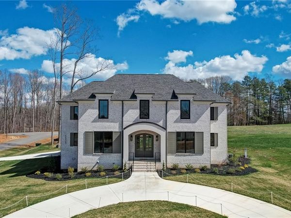 6806 Brennan Way, Oak Ridge, NC 27310