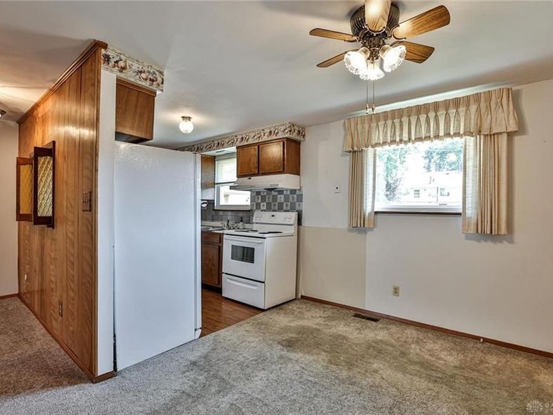 210 Zimmerman Street, New Carlisle, OH 45344 Photo 11