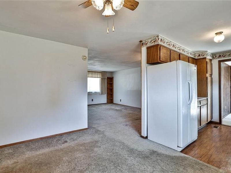 210 Zimmerman Street, New Carlisle, OH 45344 Photo 12