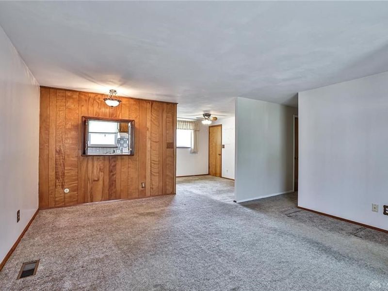 210 Zimmerman Street, New Carlisle, OH 45344 Photo 7