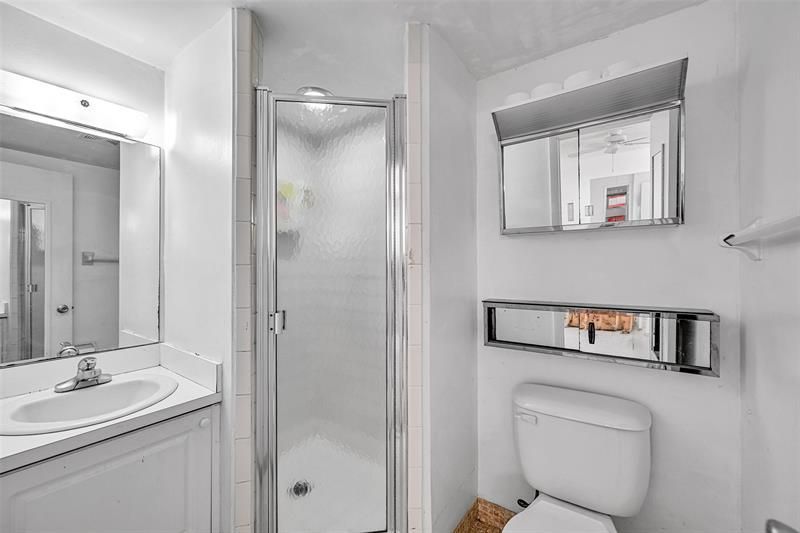 620 Tennis Club Drive, Unit 103, Fort Lauderdale, FL 33311 Photo