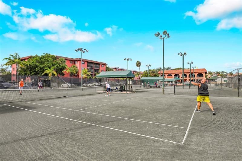 620 Tennis Club Drive, Unit 103, Fort Lauderdale, FL 33311 Photo