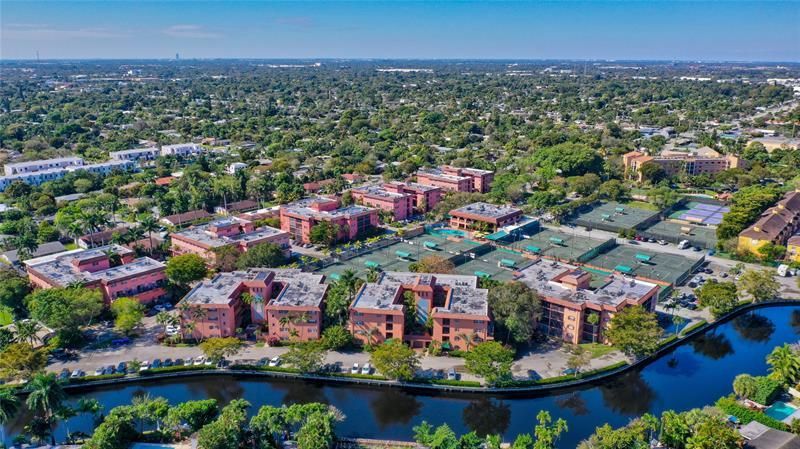 620 Tennis Club Drive, Unit 103, Fort Lauderdale, FL 33311 Photo