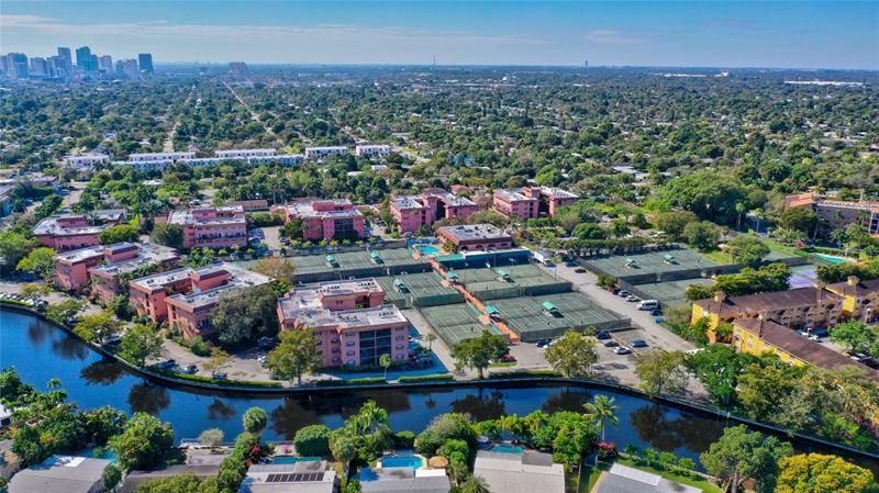 620 Tennis Club Drive, Unit 103, Fort Lauderdale, FL 33311 Photo