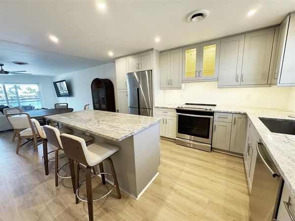 2330 NE 36th Street, Unit 11, Lighthouse Point, FL 33064